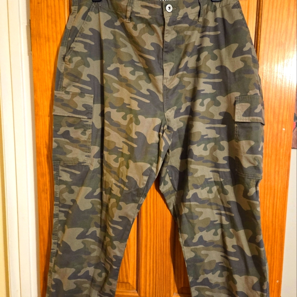 Camo pants